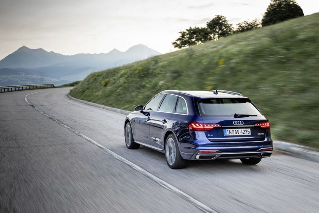 Audi A4 Avant photo 37