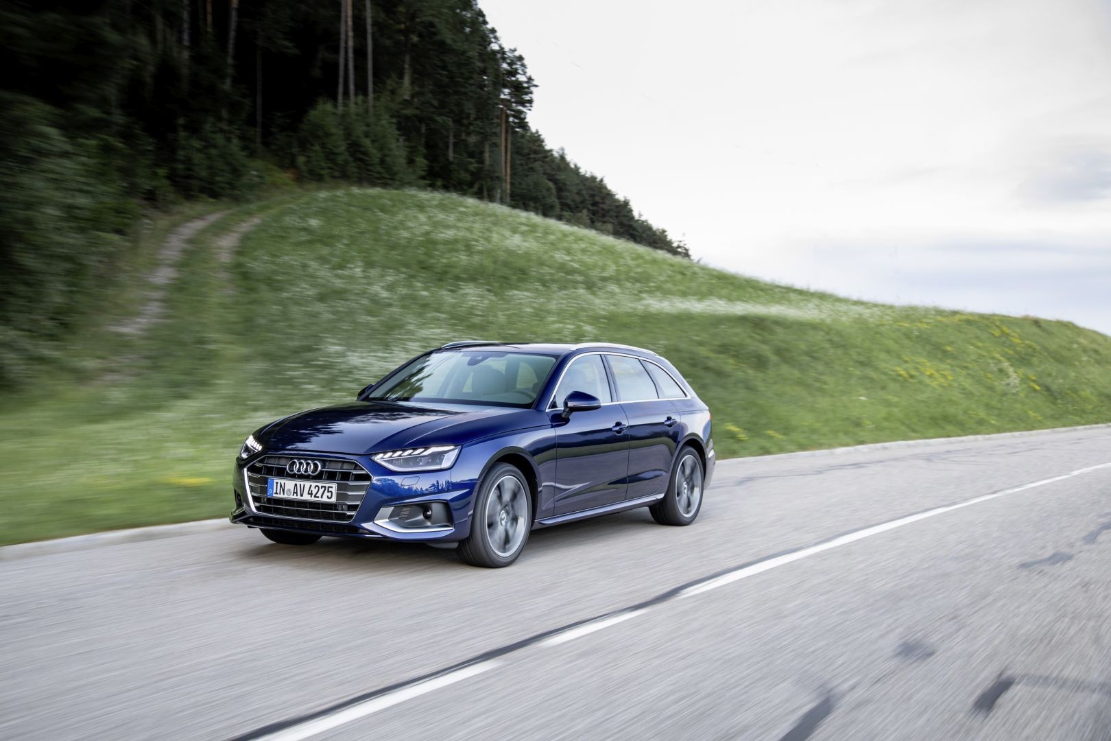 Audi A4 Avant photo 43