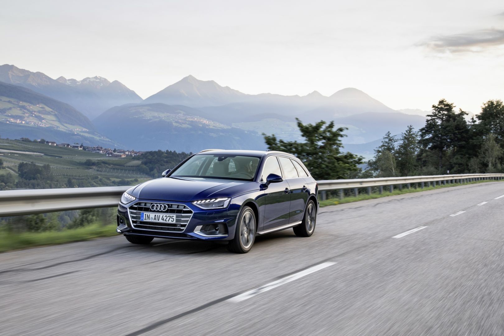 Audi A4 Avant photo 44