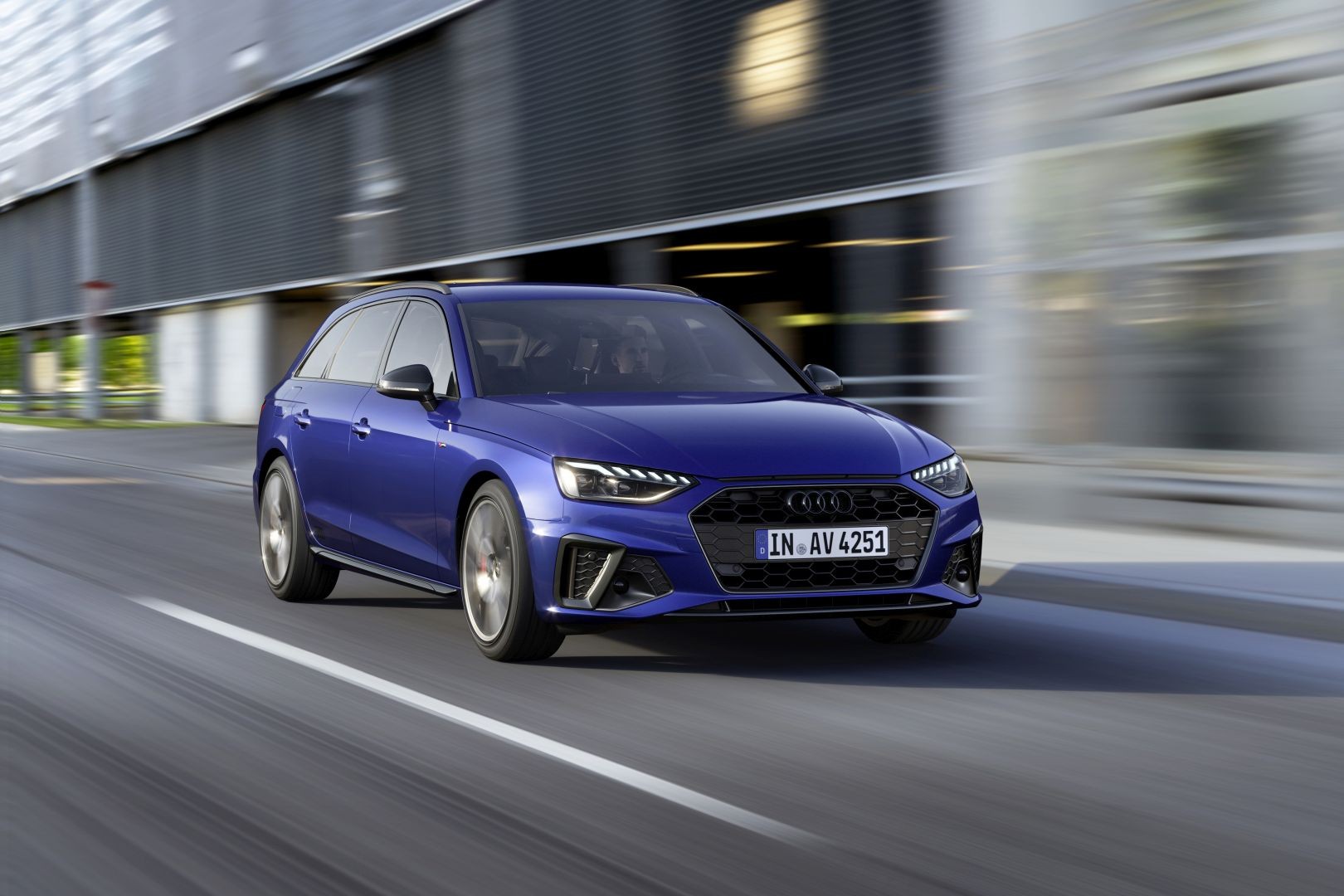 Audi A4 Avant photo 56