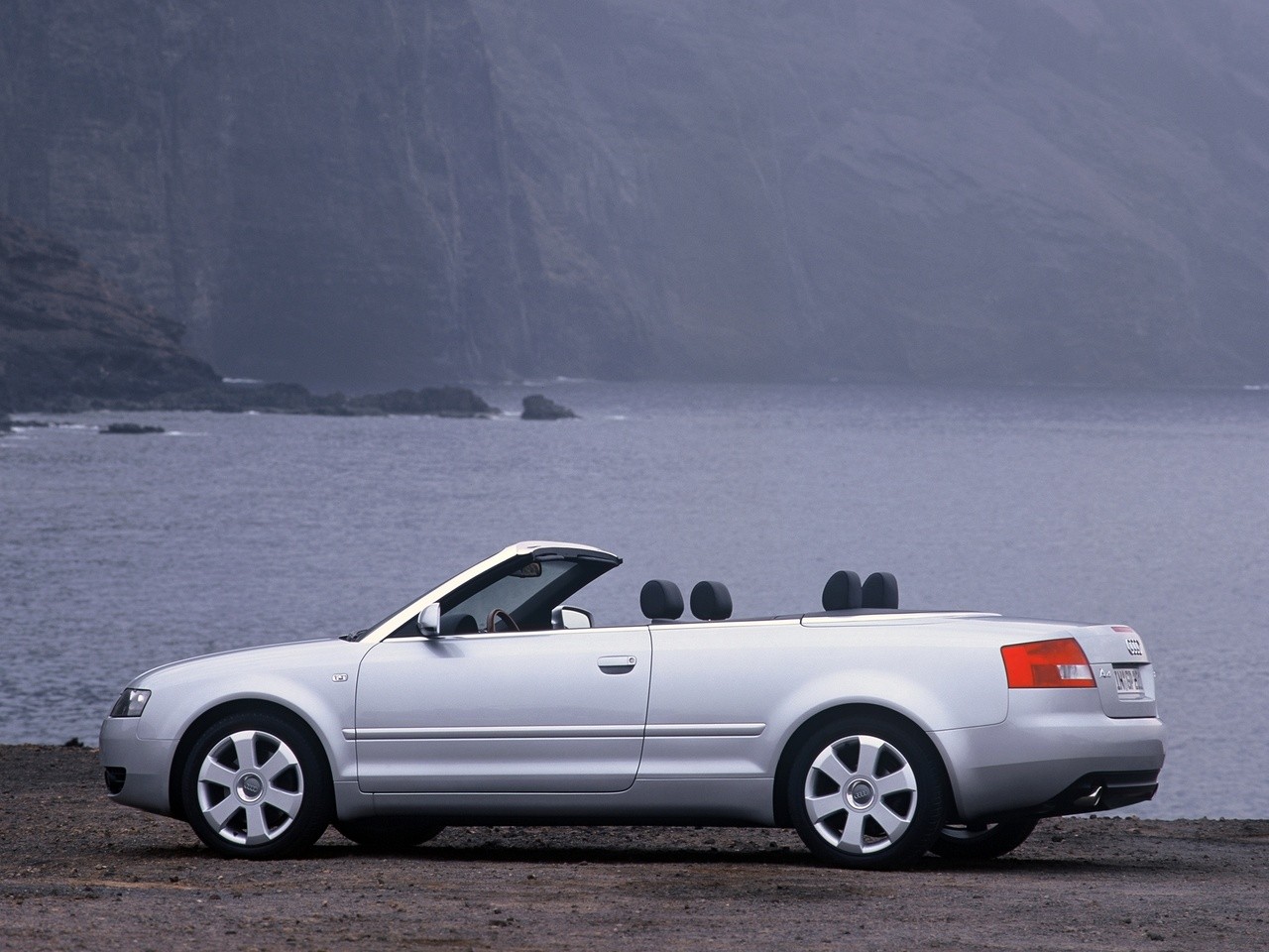 Audi A4 Cabriolet photo 32