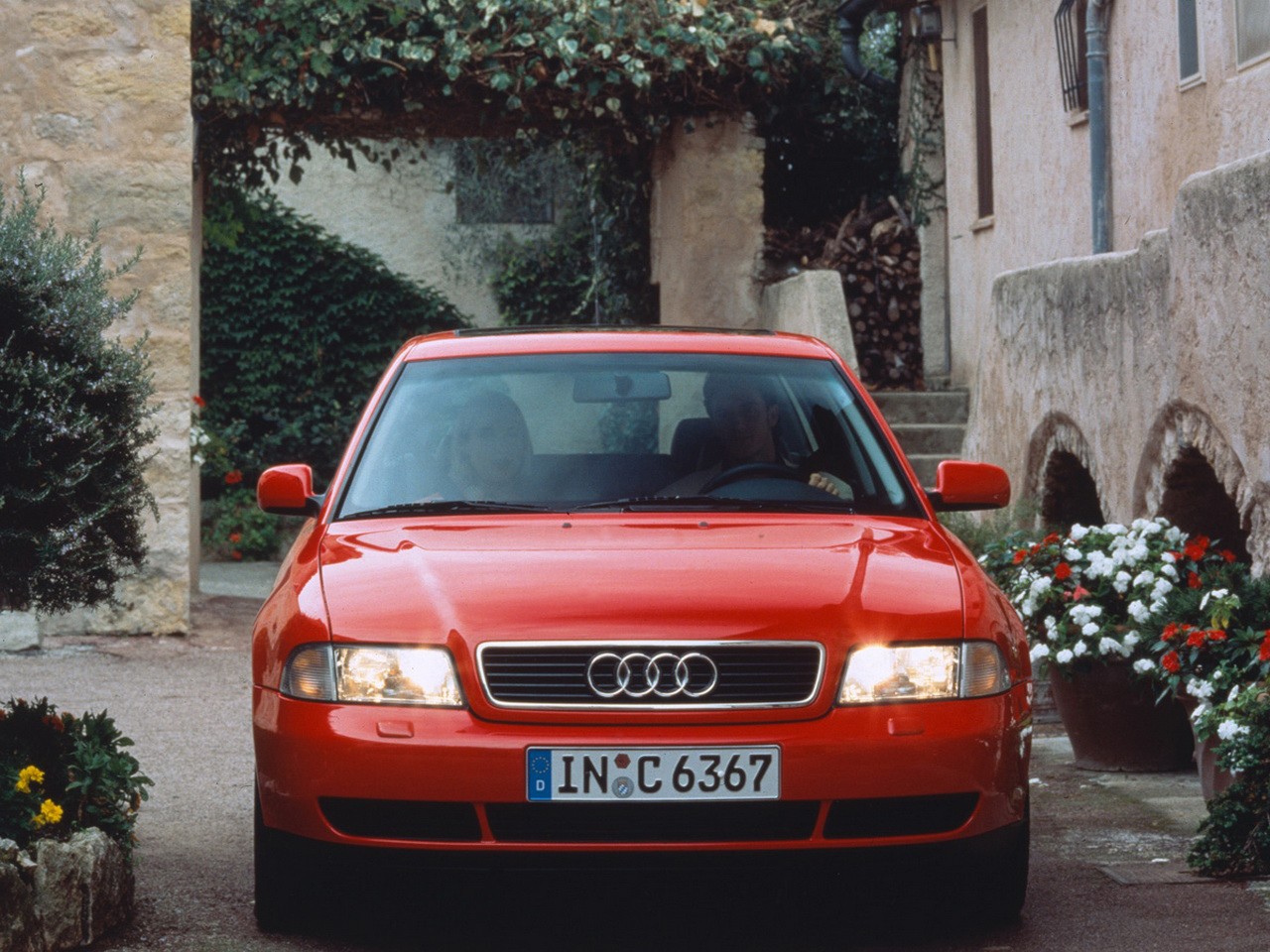Audi A4 photo 25