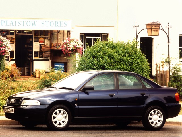Audi A4 photo 37