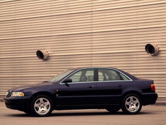Audi A4 photo 39