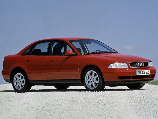 Audi A4 photo 45