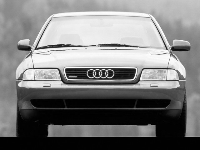 Audi A4 photo 46
