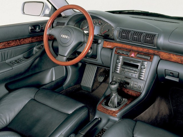Audi A4 photo 49