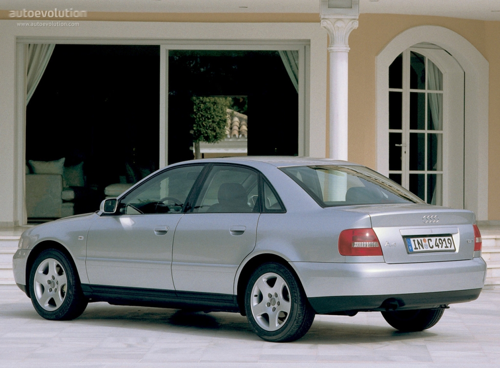 Audi A4 photo 6