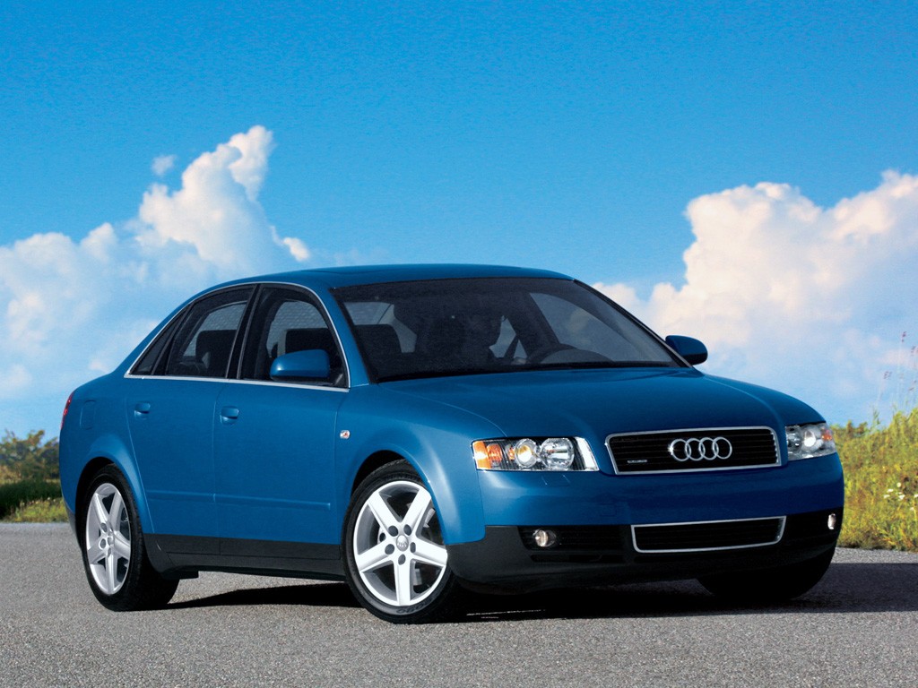 Audi A4 photo 9