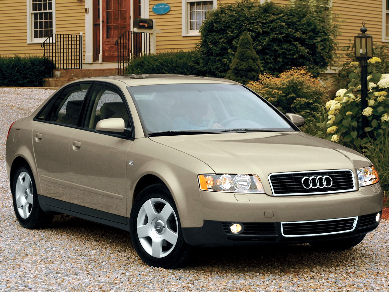 Audi A4 photo 14