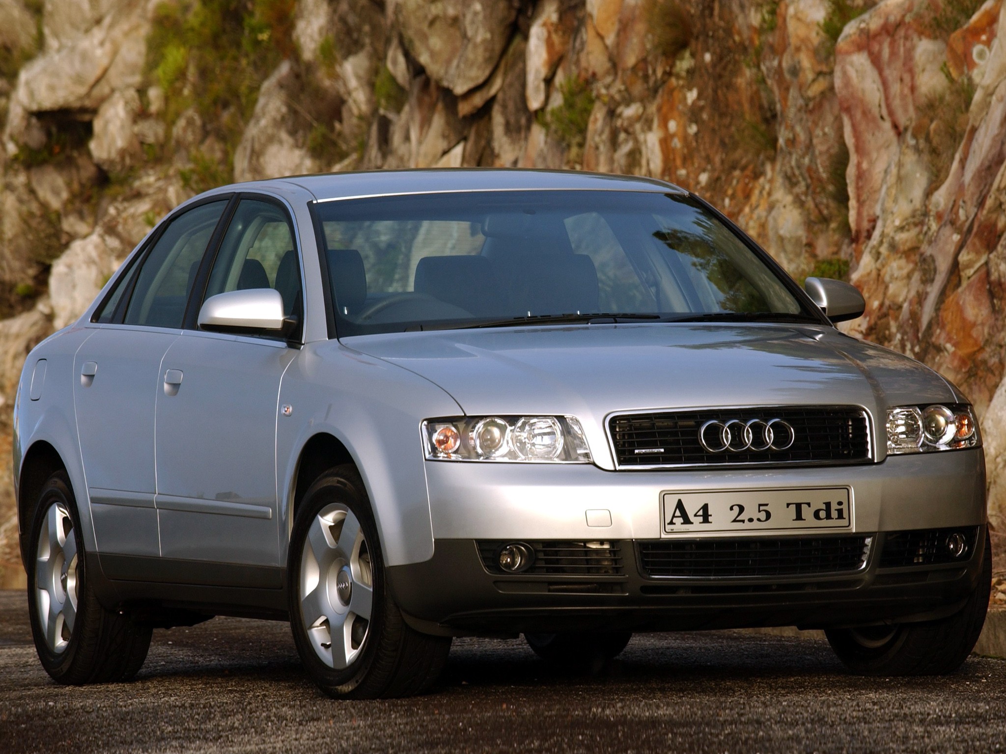 Audi A4 photo 36
