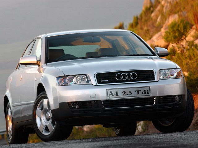Audi A4 photo 38