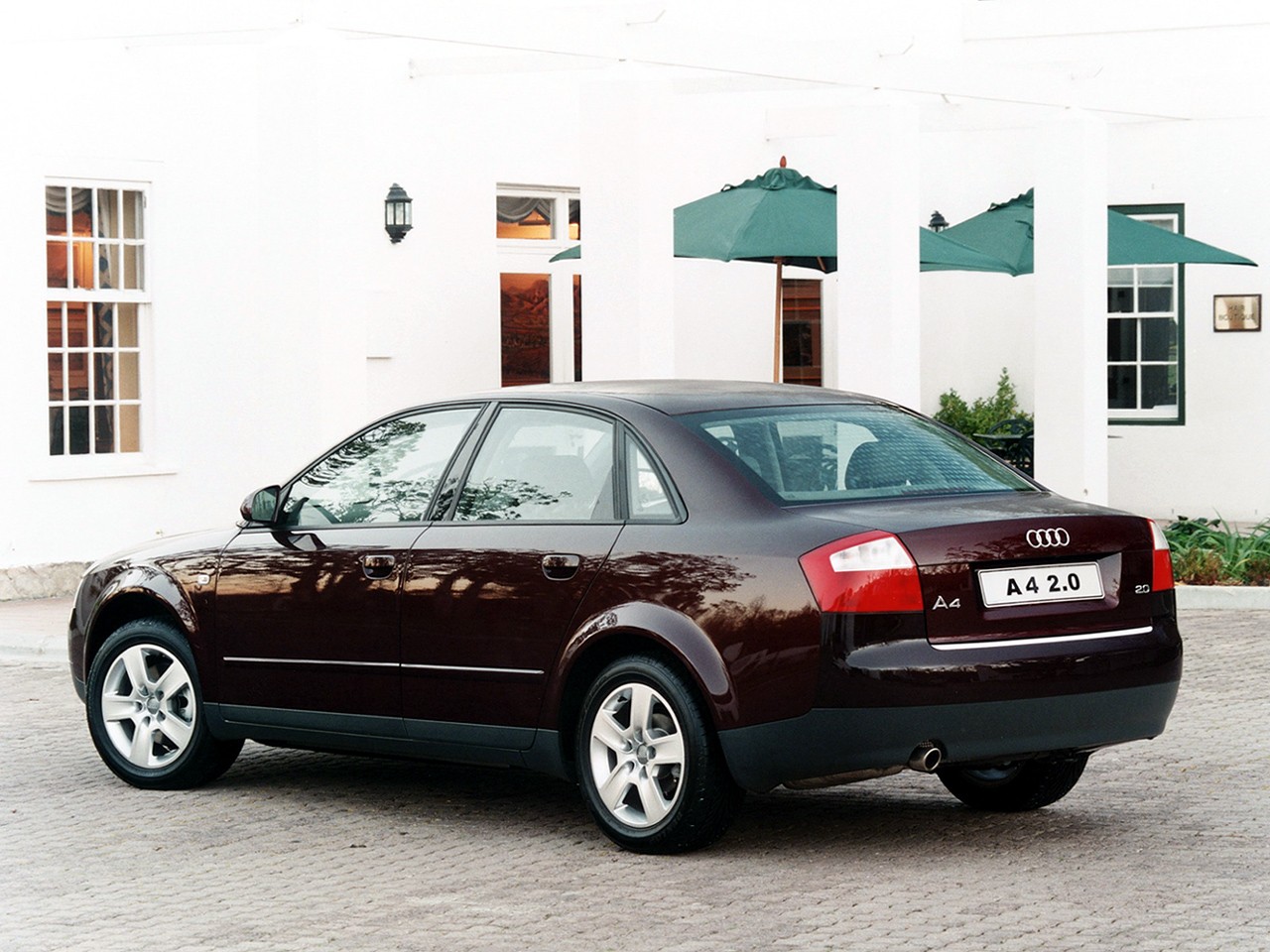 Audi A4 photo 45
