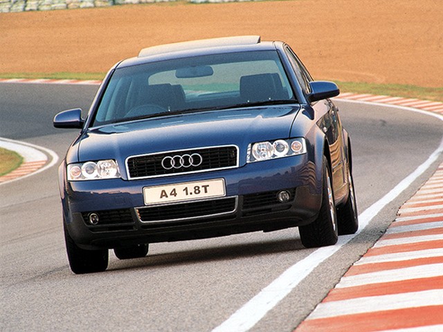 Audi A4 photo 52