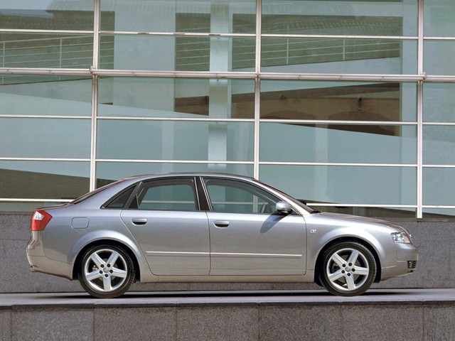 Audi A4 photo 55