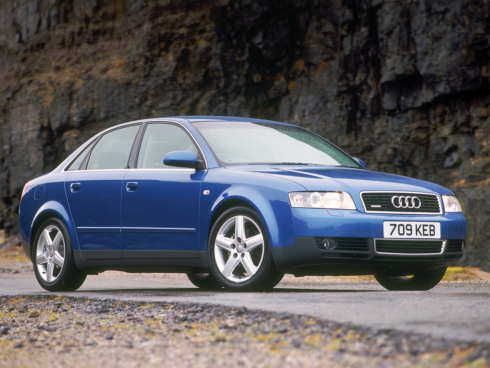 Audi A4 photo 60