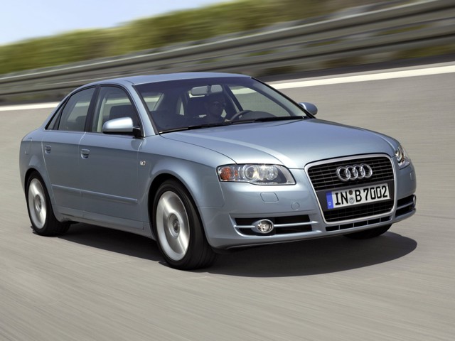 Audi A4 photo 33