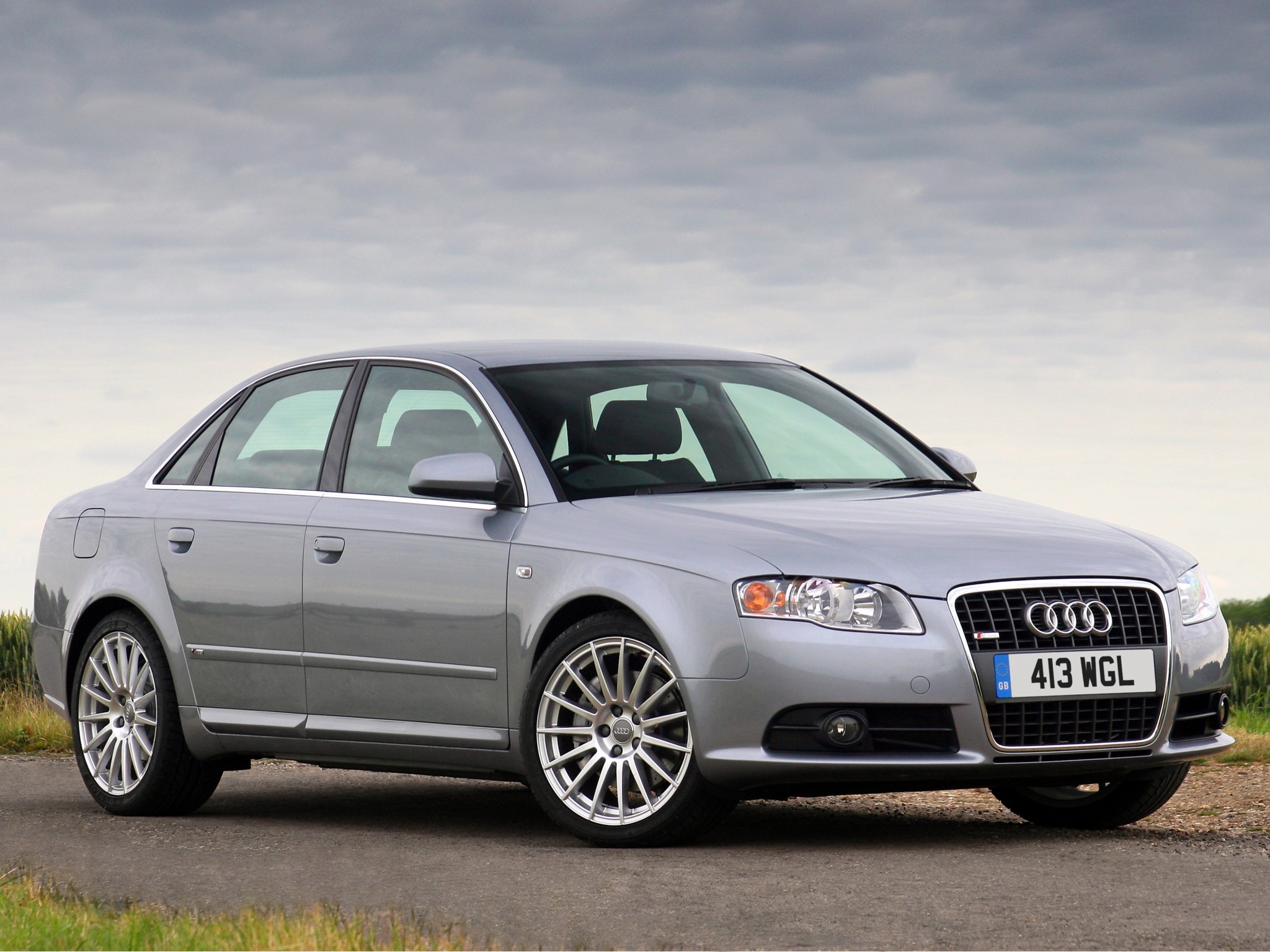 Audi A4 photo 34