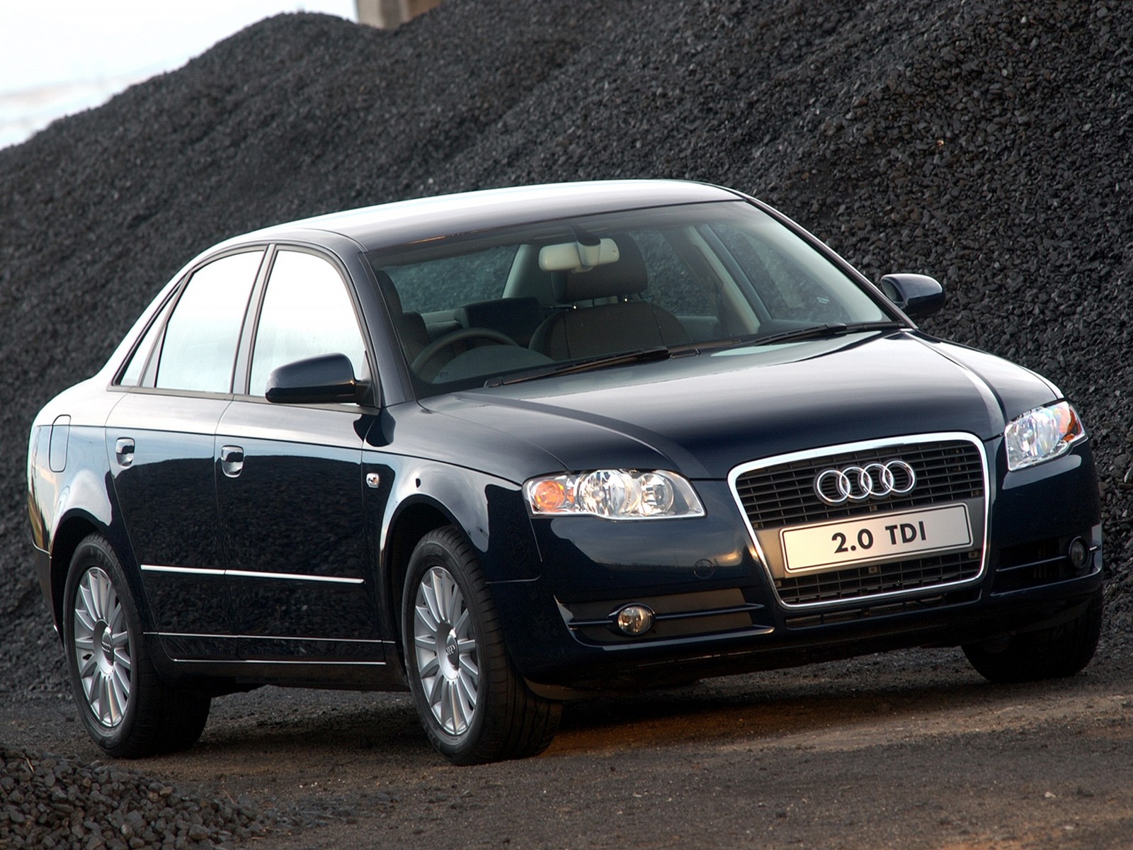 Audi A4 photo 46
