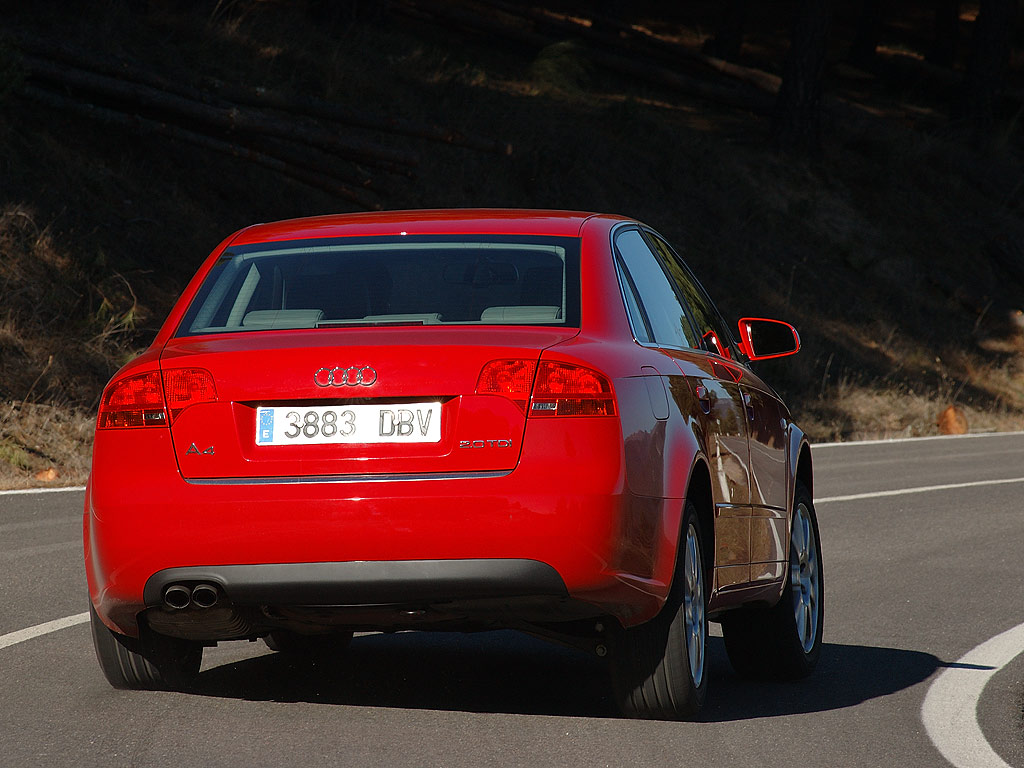 Audi A4 photo 56