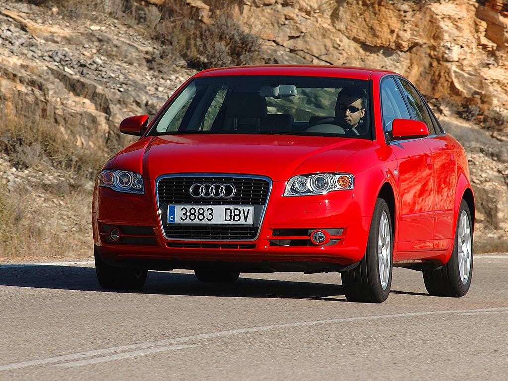 Audi A4 photo 60