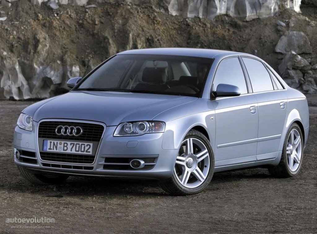Audi A4 photo 2