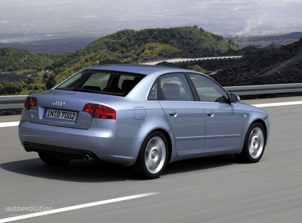 Audi A4 photo 5
