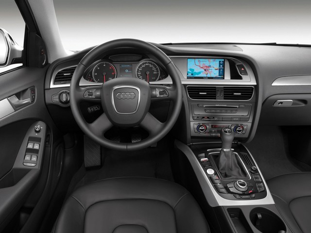 Audi A4 photo 93