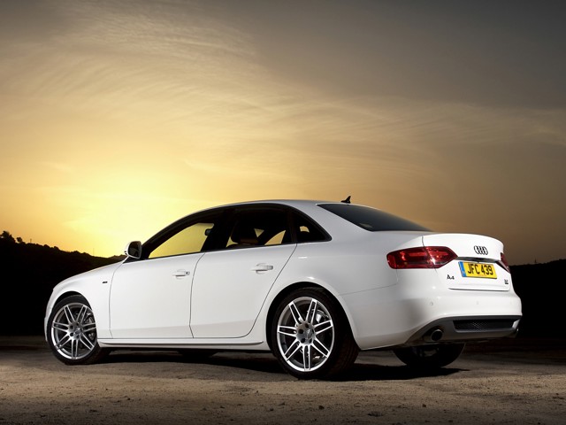 Audi A4 photo 41