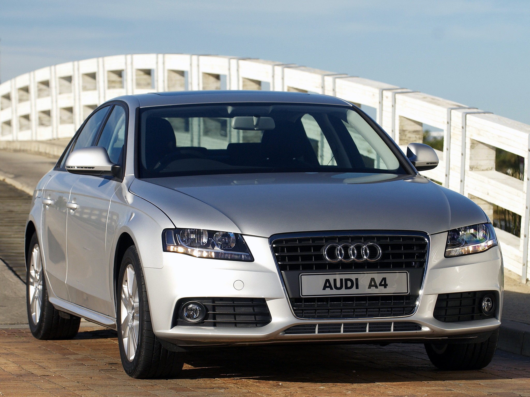 Audi A4 photo 50