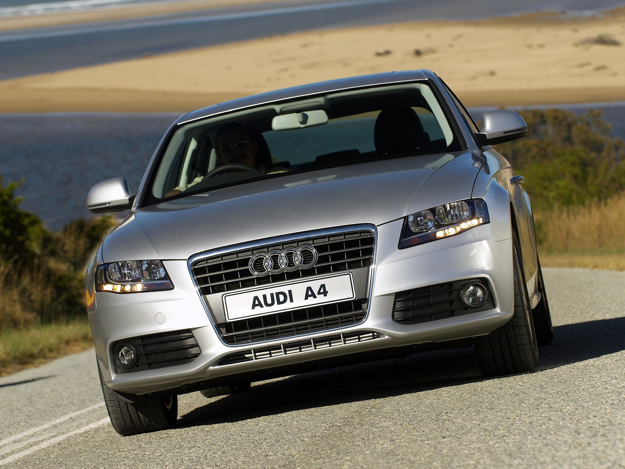 Audi A4 photo 51