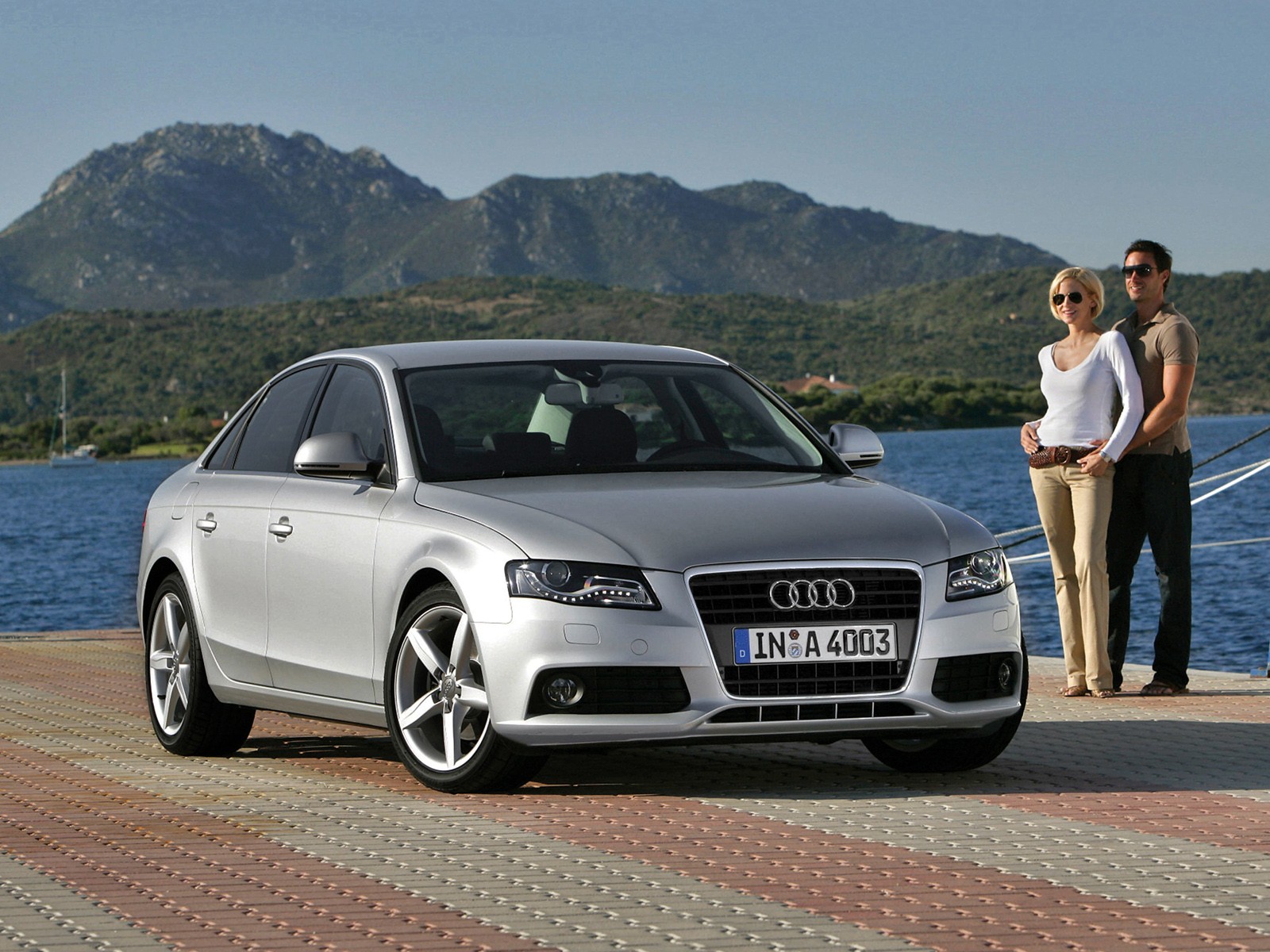 Audi A4 photo 56