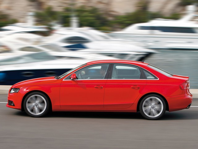 Audi A4 photo 77