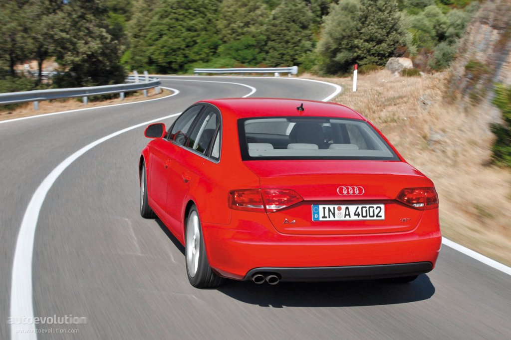 Audi A4 photo 7