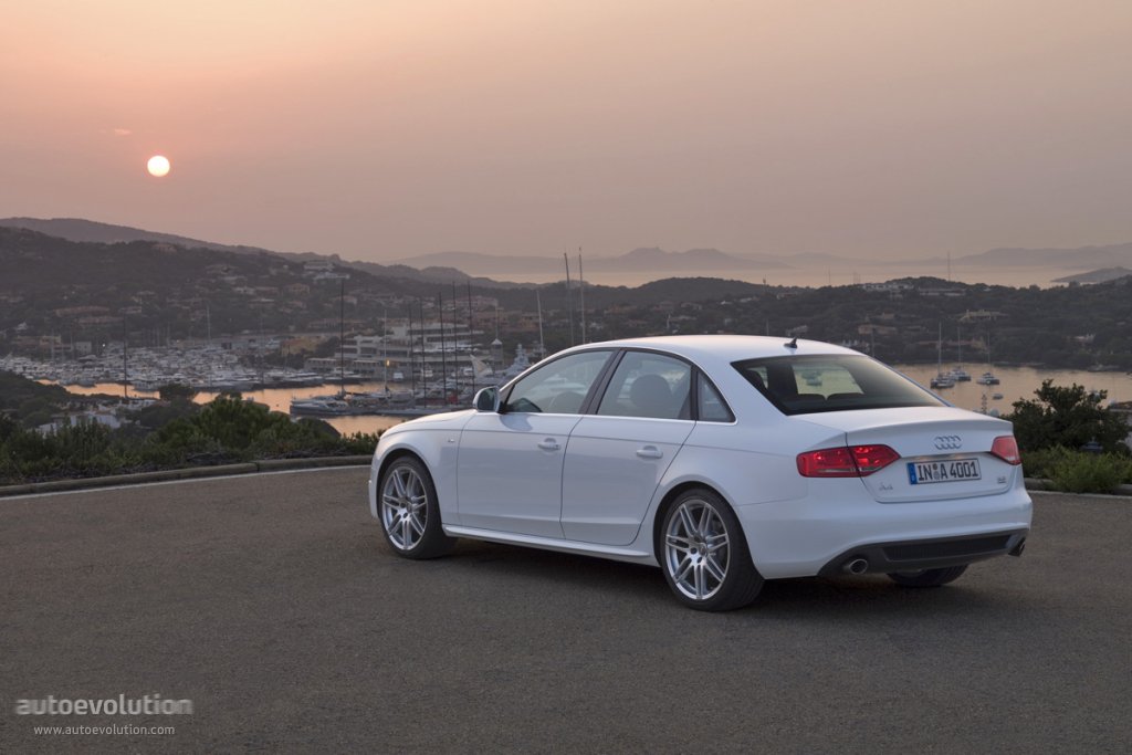 Audi A4 photo 13