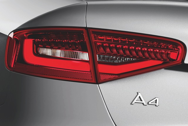Audi A4 photo 17