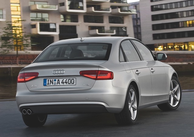 Audi A4 photo 20