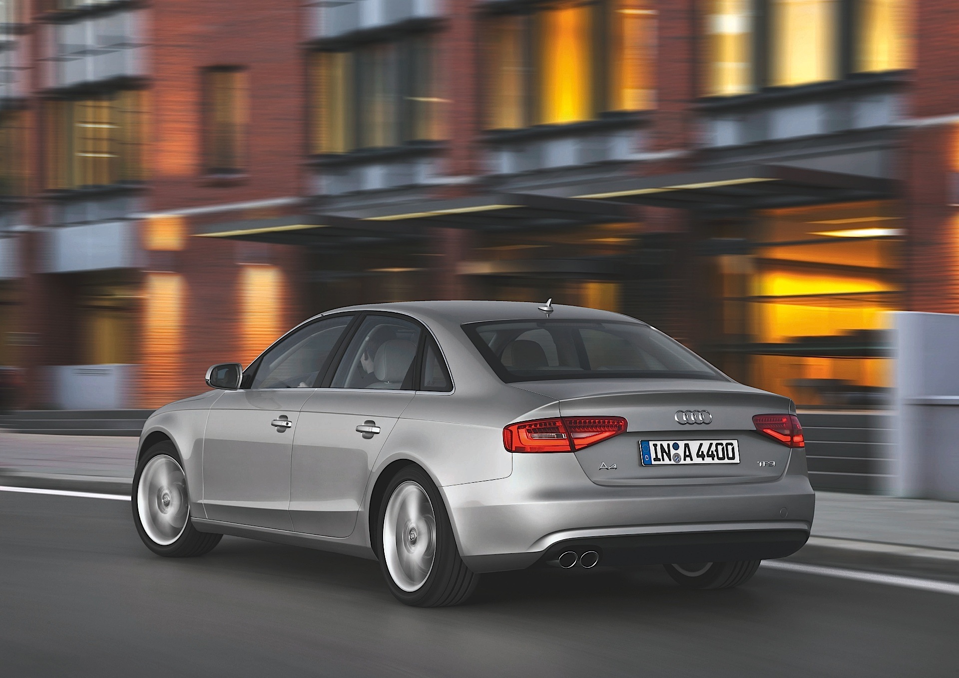 Audi A4 photo 27