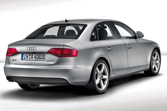 Audi A4 photo 2