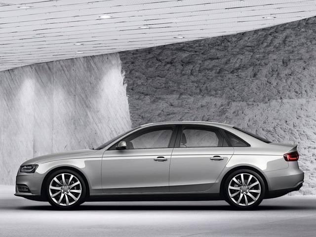 Audi A4 photo 2