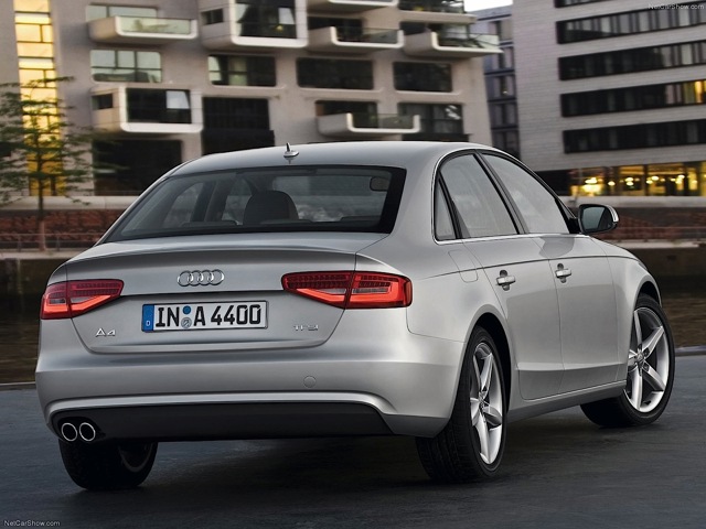 Audi A4 photo 3
