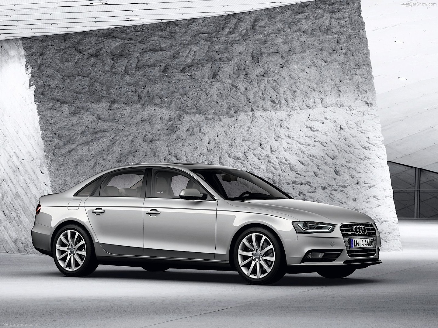 Audi A4 photo 16