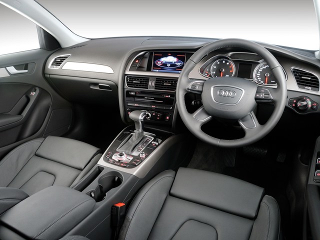 Audi A4 photo 77