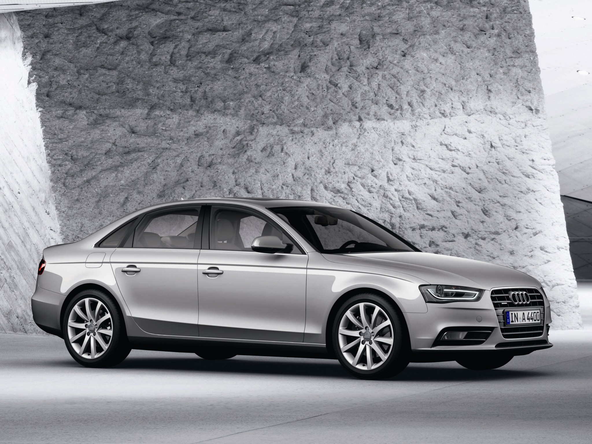 Audi A4 photo 20