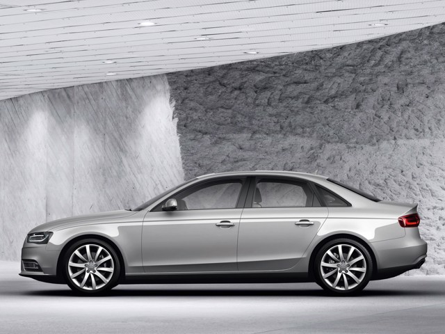 Audi A4 photo 21