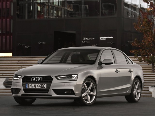 Audi A4 photo 28