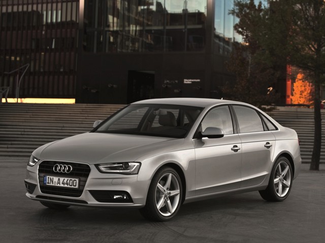 Audi A4 photo 32