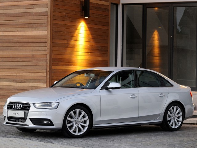 Audi A4 photo 35