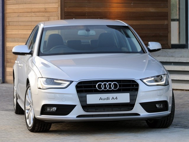 Audi A4 photo 36