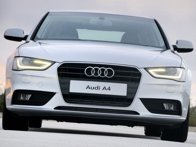 Audi A4 photo 37